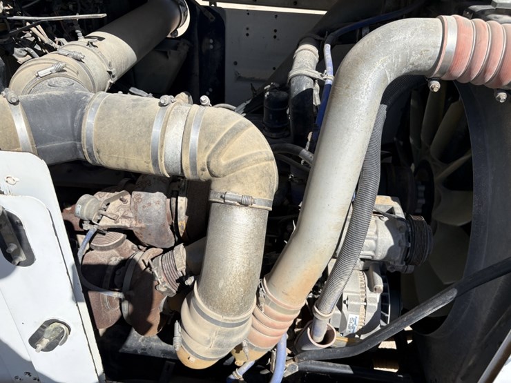 2005-kenworth-c500b-image-9