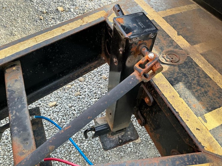 #141-•-2016-eager-beaver-heavy-equipment-trailer-image-16