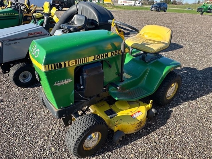 john-deere-116-image-1