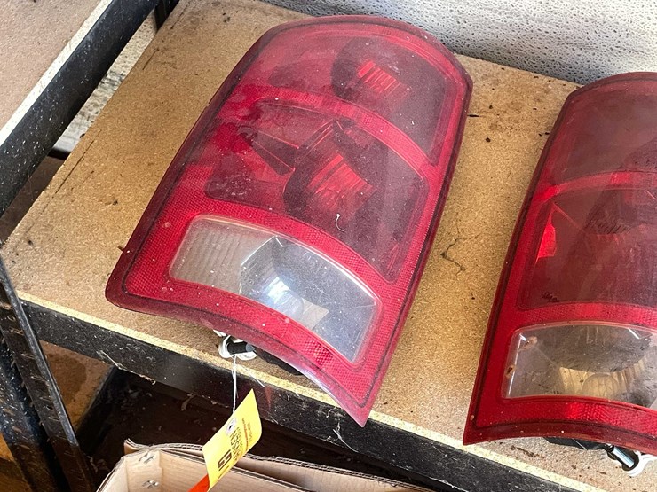 2003-dodge-2500-image-3