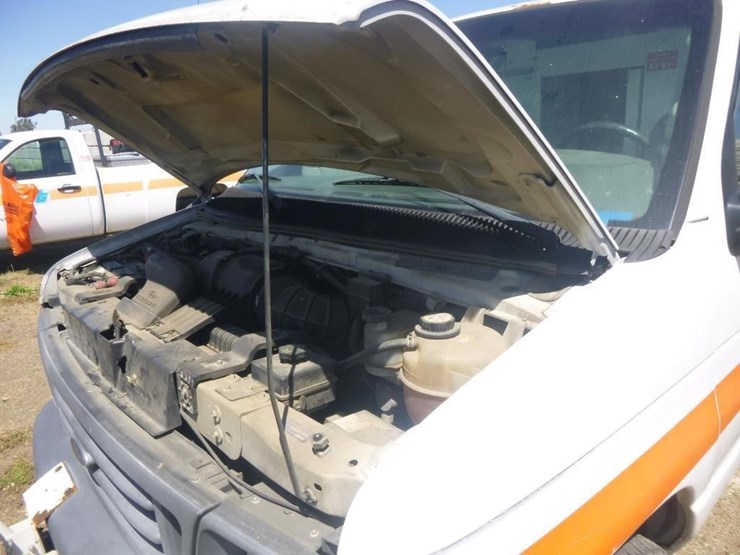 2006-ford-e350-image-22