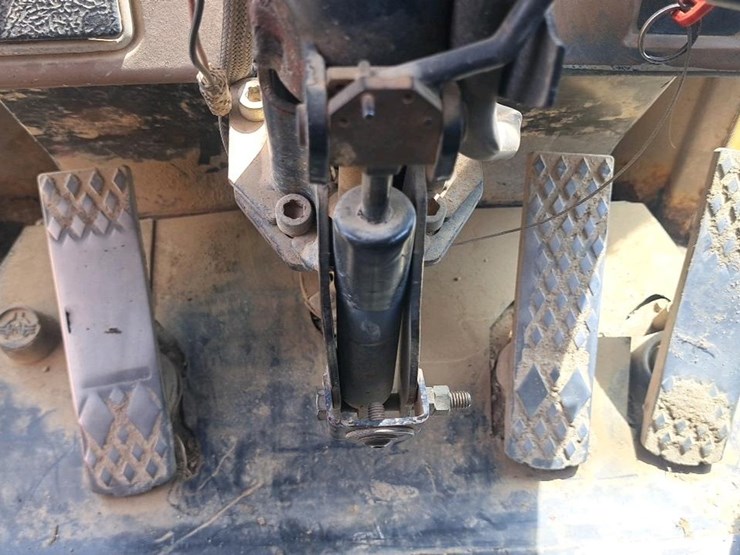 2002-deere-tc54h-image-15