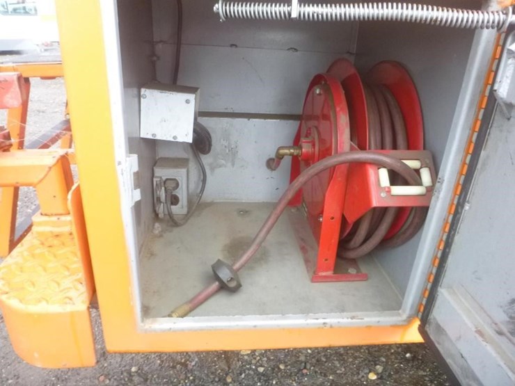 1999-gmc-3500-image-11