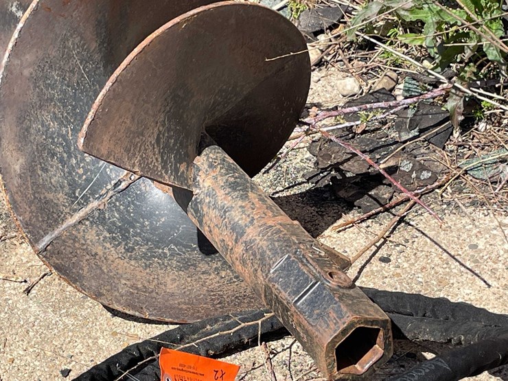 #7388-•-post-hole-digger-image-4
