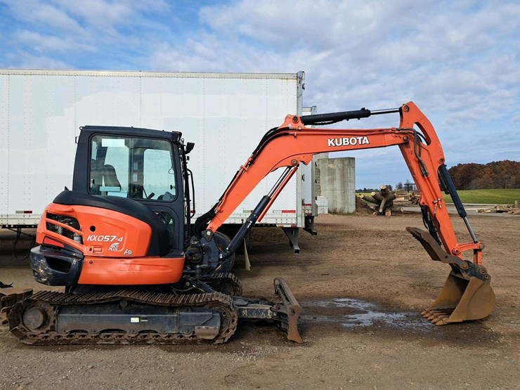 2016-kubota-kx057-4-image-3