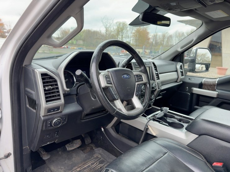 2019-ford-f350-image-24