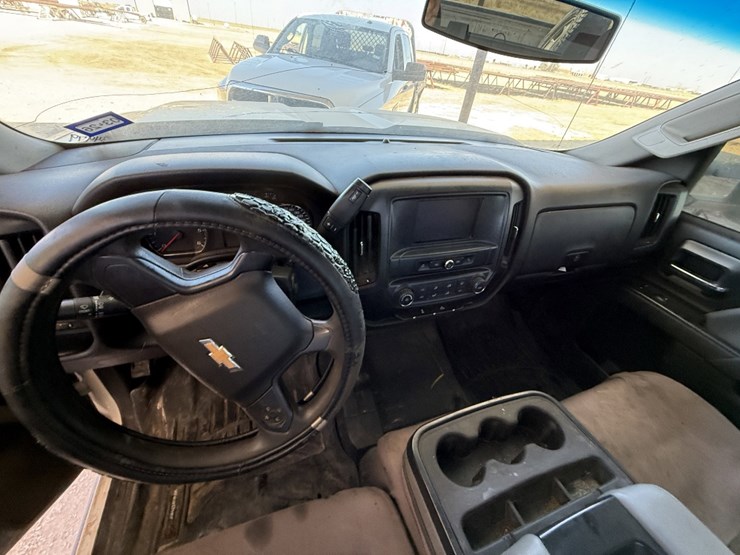 2019-chevrolet-silverado-2500hd-image-14