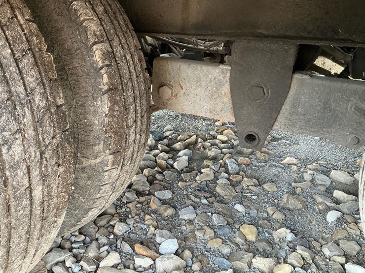 #141-•-2016-eager-beaver-heavy-equipment-trailer-image-24