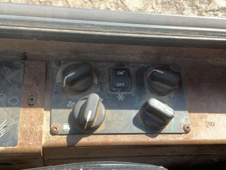 2010-tigercat-234-image-27