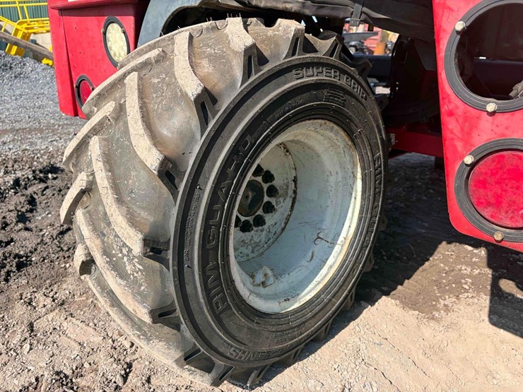 2016-moffett-m8-55.4-image-10