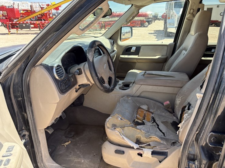 2012-ford-expedition-image-6