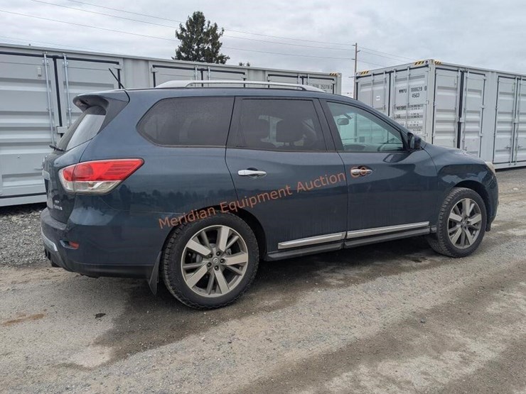 2014-nissan-pathfinder-image-7