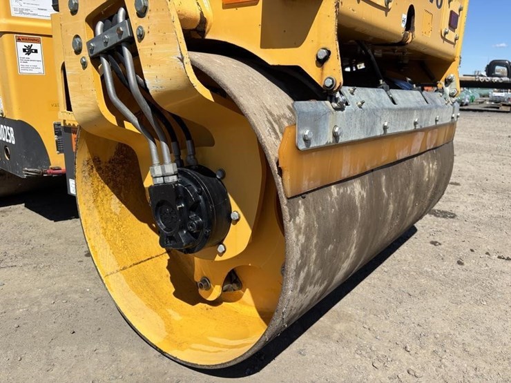 2018-volvo-dd25b-image-15