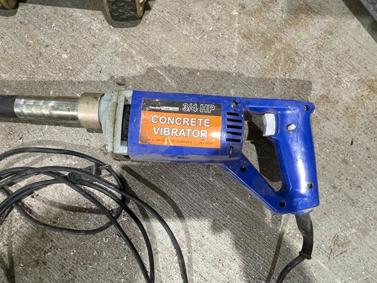 #5029-•-(2)-corded-concrete-vibrators-image-3