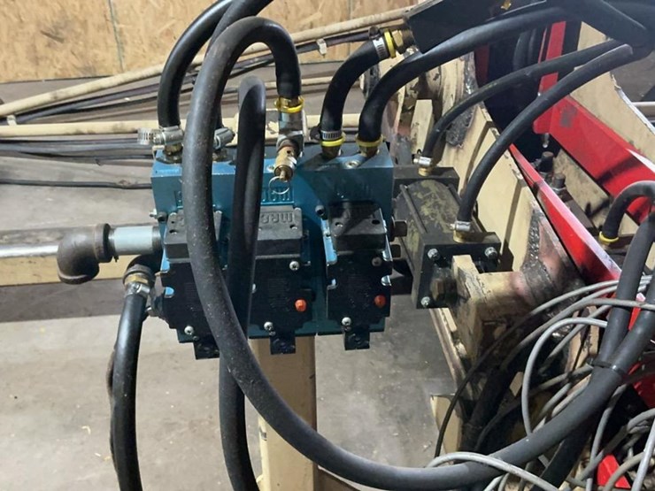 #149-•-2017-hurdle-magnum-lt-carriage-image-19