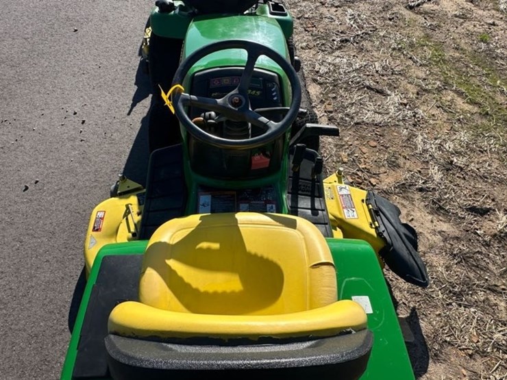 john-deere-345-image-8