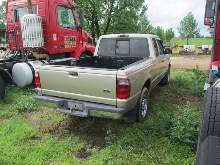 2002-ford-ranger-xlt-image-3