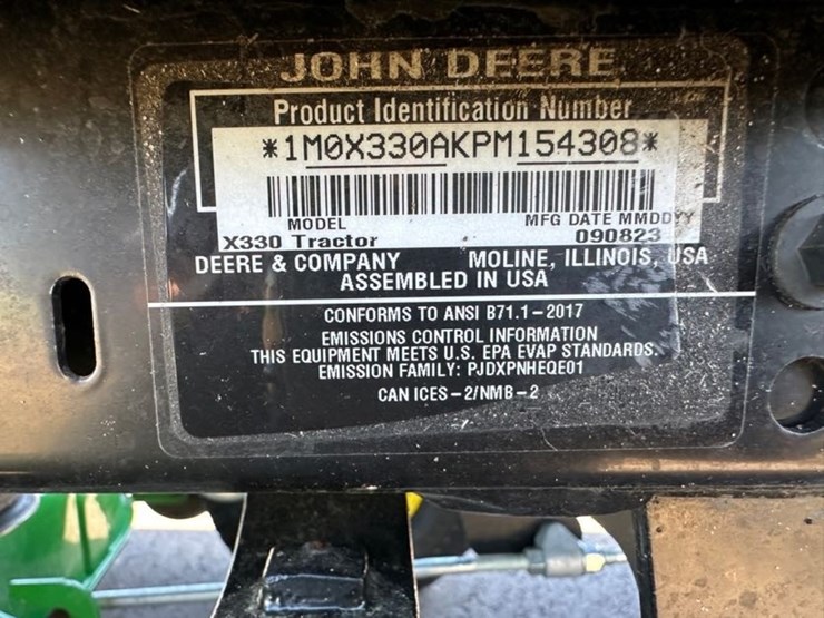 2023-john-deere-x330-image-13