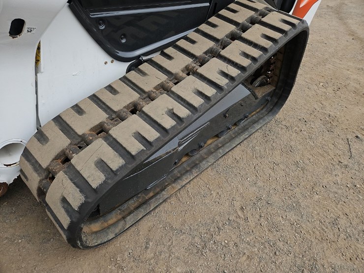 2023-bobcat-t76-image-11