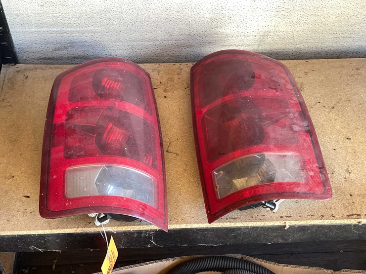 2003-dodge-2500-image-2