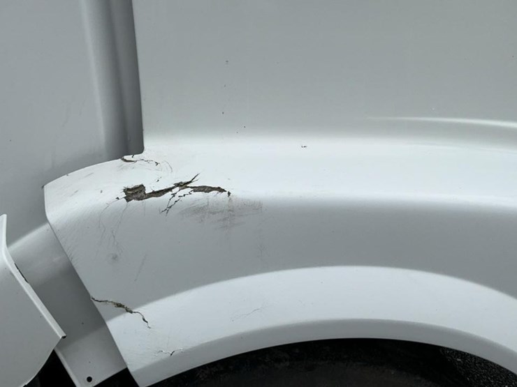 #137-•-2009-volvo-isx-semi-truck-image-79