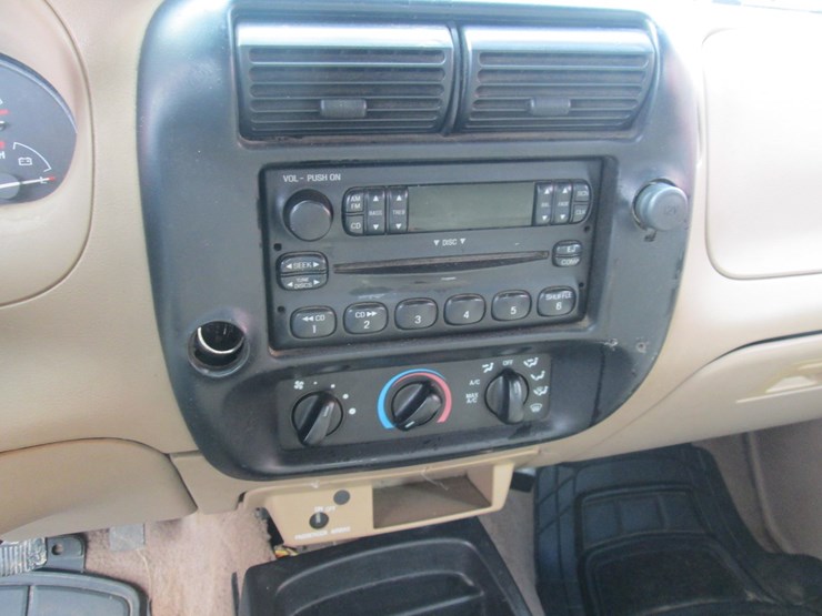 2002-ford-ranger-xlt-image-28