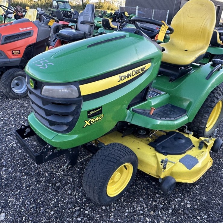 2013 JOHN DEERE X540