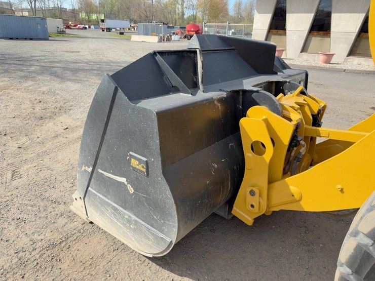 2017-caterpillar-926m-image-10