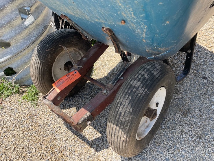 #7463-•-(2)-wheel-barrows-image-5