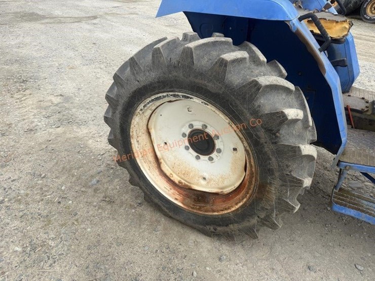 new-holland-tc30-image-25