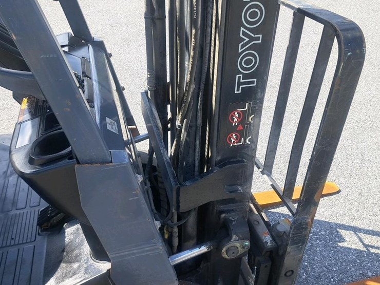 2019-toyota-8fgcsu20-image-27