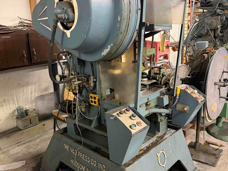 v&o-super-15-ton-vertical-stamping-press-image-1