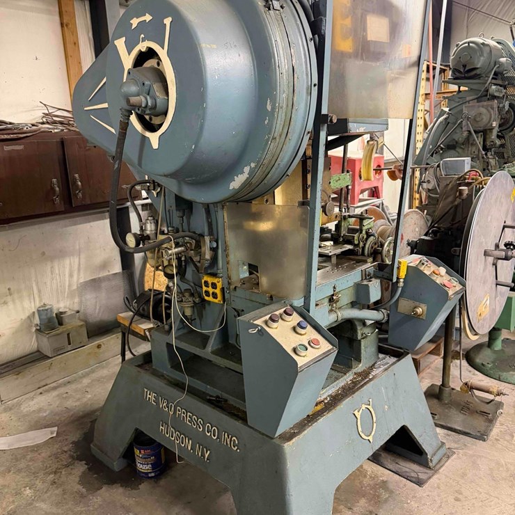 V&O Super 15 Ton Vertical Stamping Press