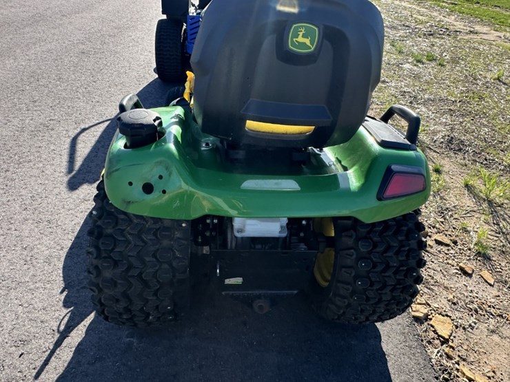 2017-john-deere-x580-image-8