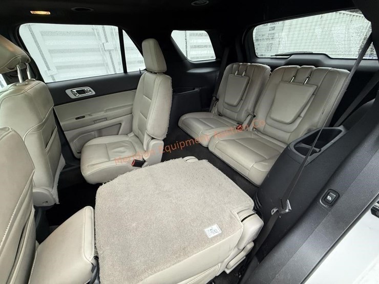 ford-explorer-limited-image-35