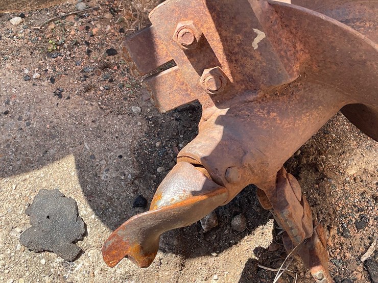 #7387-•-post-hole-digger-image-8