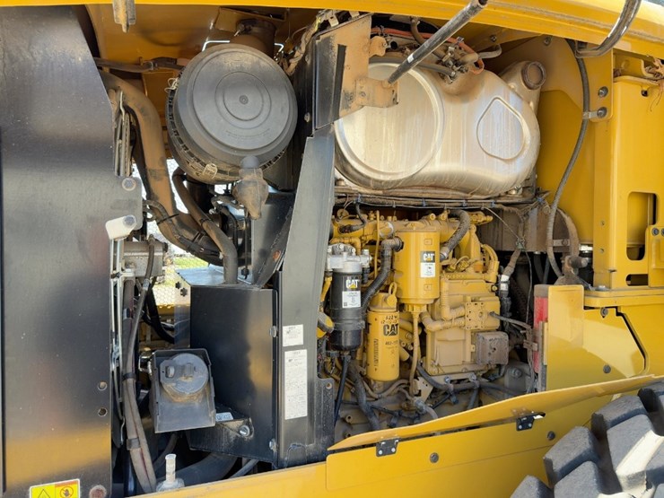 2019-caterpillar-926m-image-20