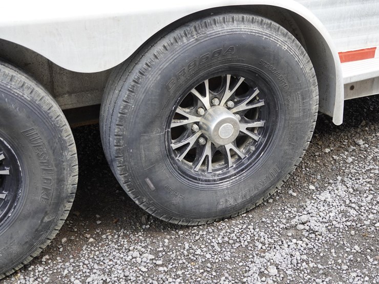 #142-•-1999-exiss-3-slant-aluminum-6-horse-capacity-trailer-image-44