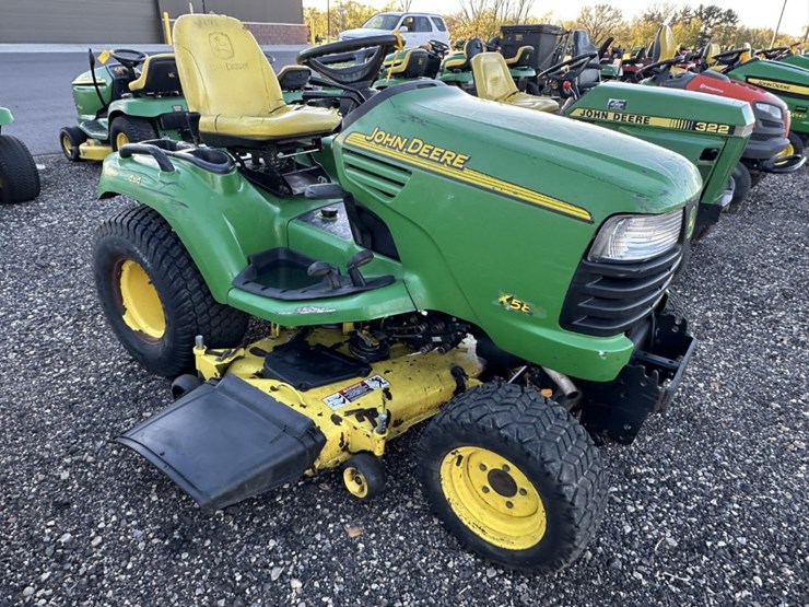 john-deere-x585-image-4