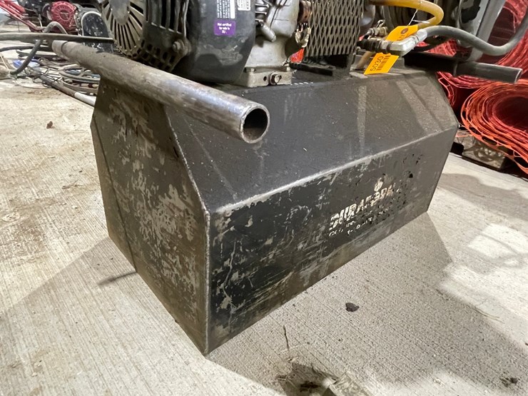 #5030-•-duraform-gas-powered-sprayer-unit-with-hose-reel-image-9