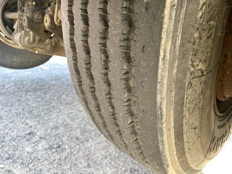 1996-cummins-m11-image-74