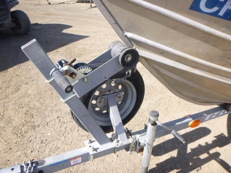 2002-klamath-aluminum-boat-&-trailer-image-11