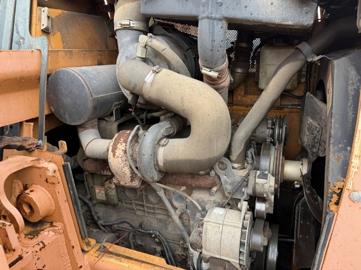 2007-case-1150k-image-8