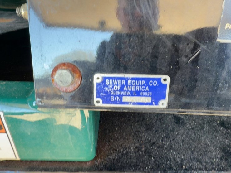 2004-international-durastar-4300-image-17