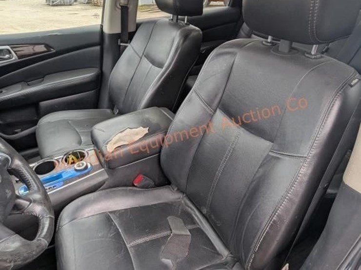 2014-nissan-pathfinder-image-19