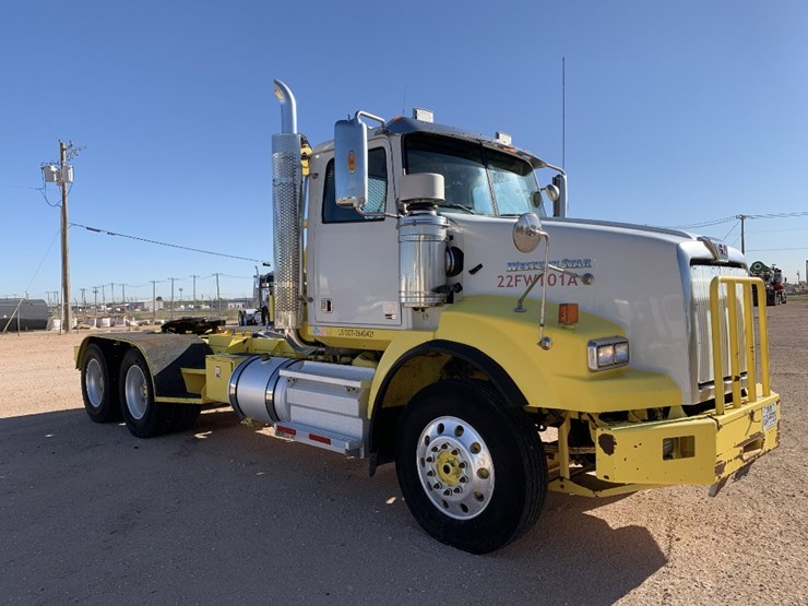 2012-western-star-4900-image-4