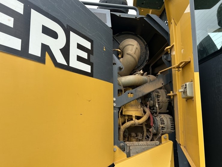 2018-deere-770g-image-27