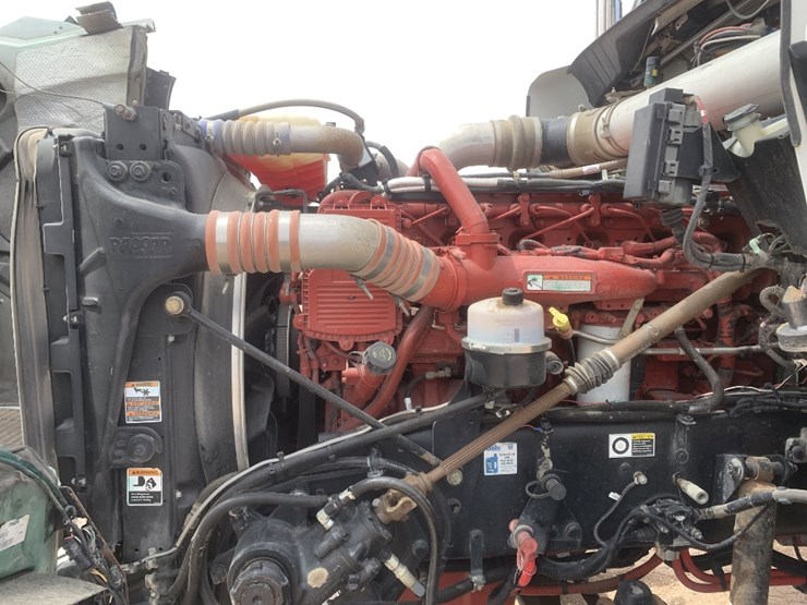 2013-kenworth-t800-image-15