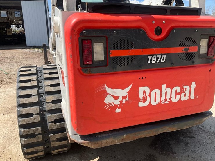 2021-bobcat-t870-image-29