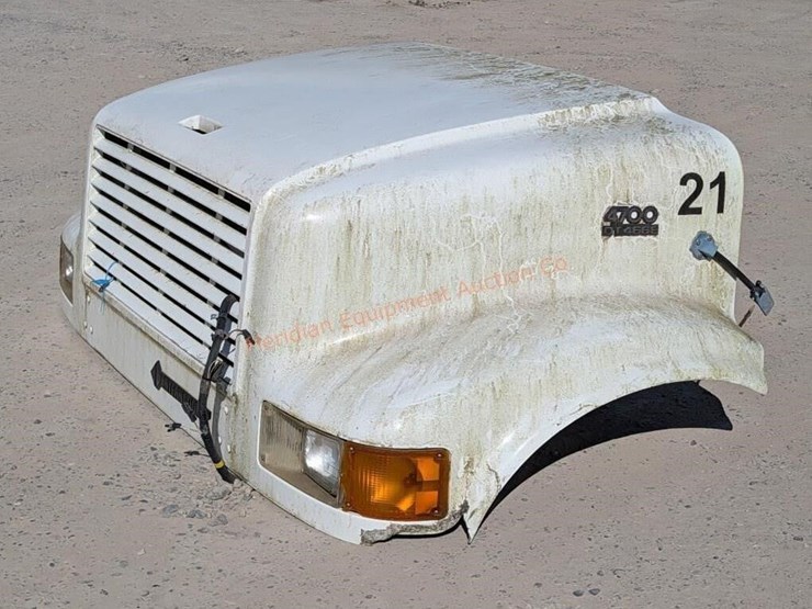 international-4700-image-1